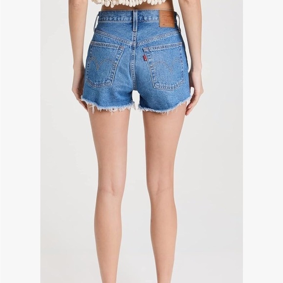 Levis 501 Distressed Cut Off Shorts 30 NWT - Picture 6 of 13